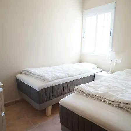 Alboran Apartment *